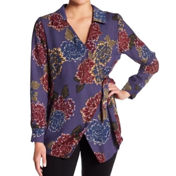 NWT EMELIA Floral Wrap Blouse, size M, Slate Blue Floral - Picture 2 of 9